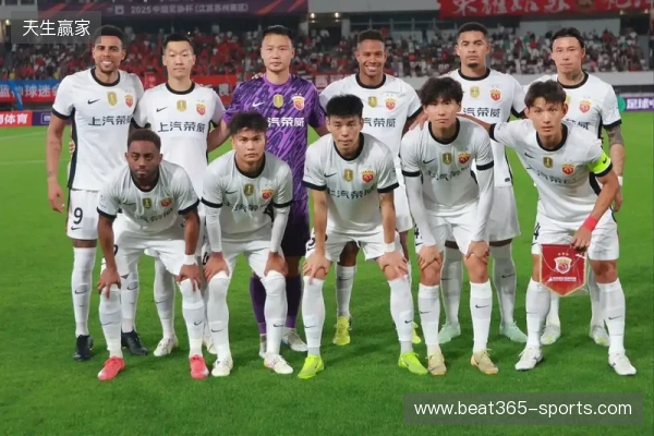 海港队冬训已开展近一周,全队以体能储备和阵容磨合为核心任务